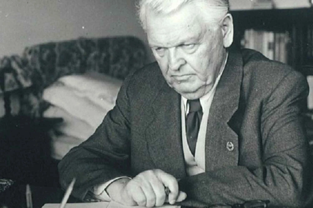 Mihail Sadoveanu