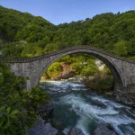 Turist în România? Joacă online fără griji
